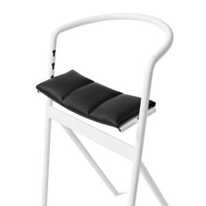 StandUp CHOICE, en stol i nytänkande design - här med stolsdyna i svart PU-läder
