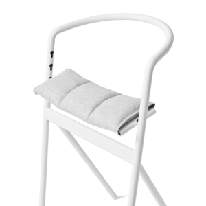 StandUp CHOICE, en stol i nytänkande design - här med stolsdyna i ulltyget Blazer.